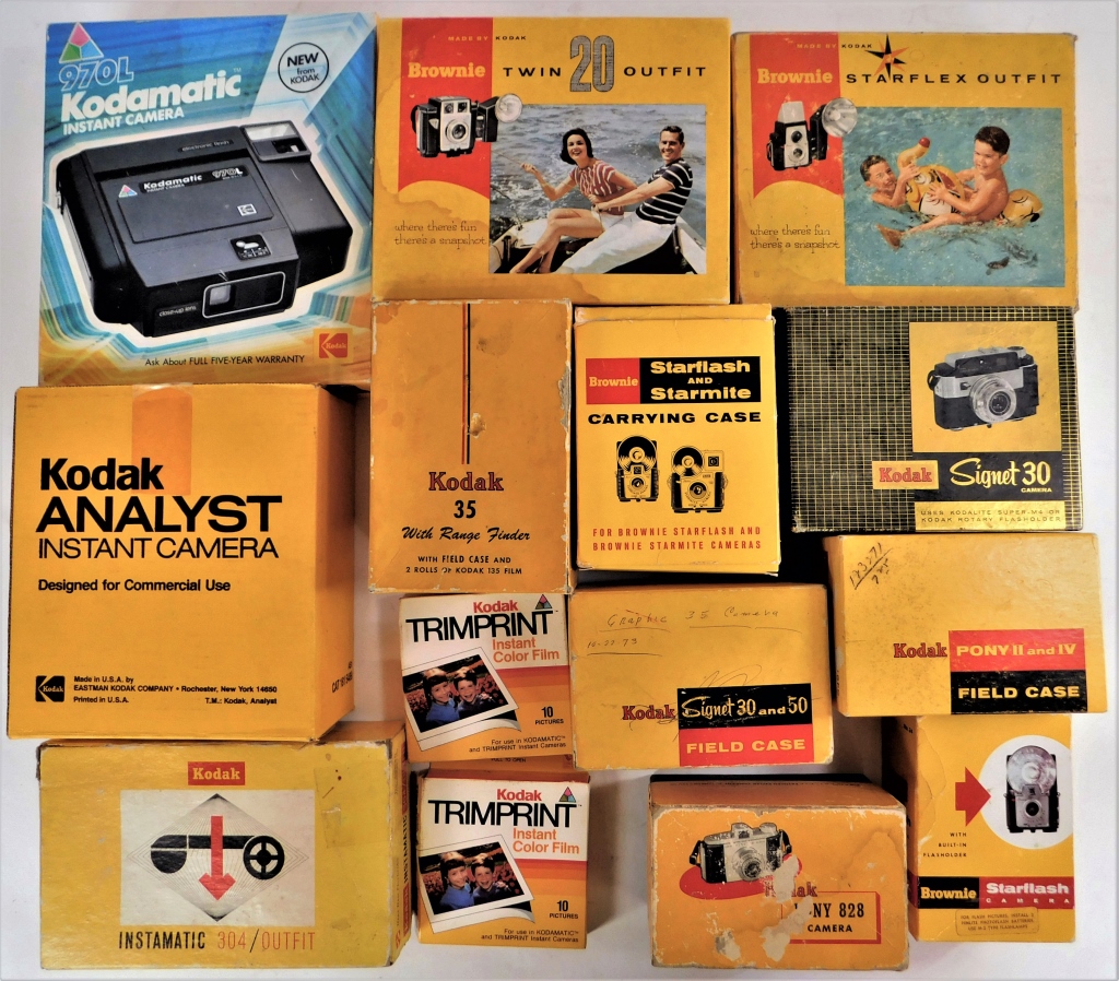 11 KODAK CAMERAS AND ACCESSORIES IN