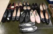 11 PAIRS OF WOMEN'S SHOES/PUMP
