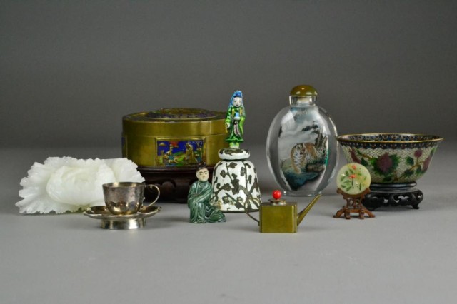 (11) Pcs. Chinese Decorative ArtsTo