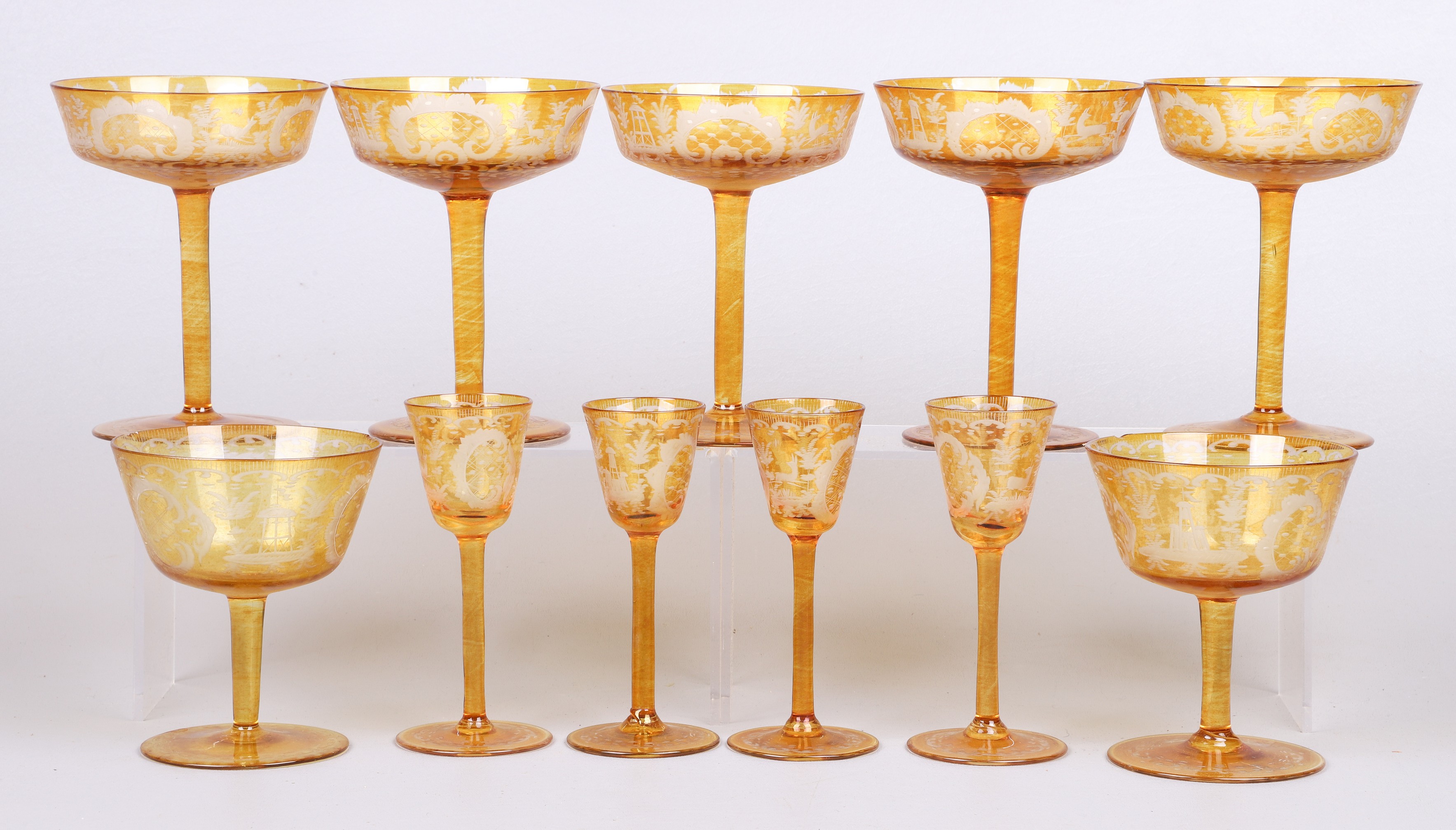 (11) Pcs etched amber glass
