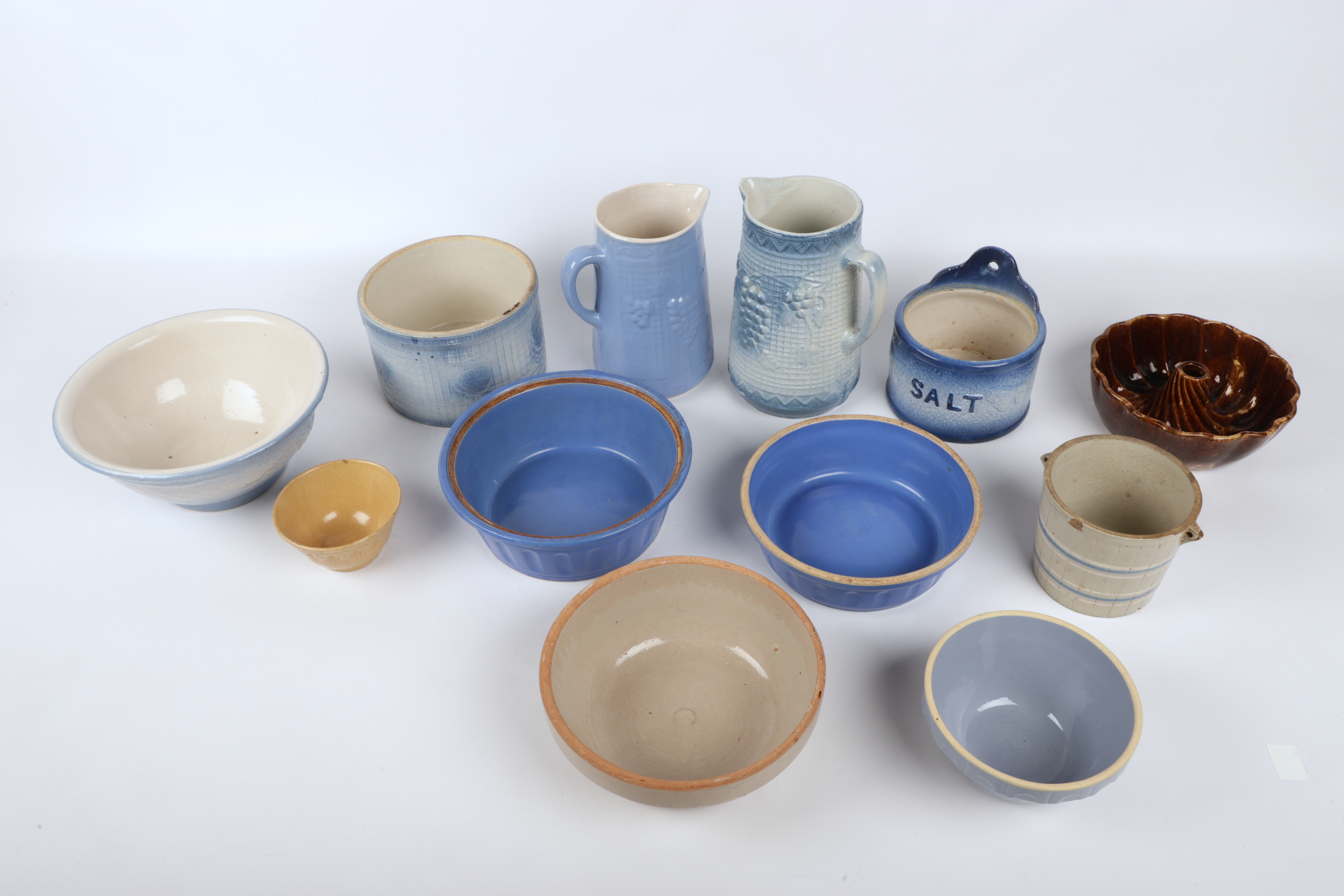 (11) Pcs kitchen pottery, including