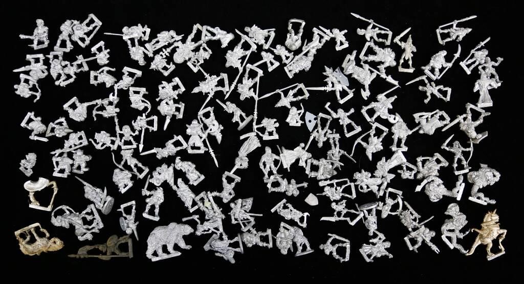 110 DUNGEONS AND DRAGONS MINIATURES
