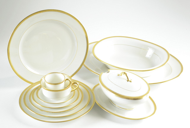 115 PIECE HAVILAND FINE CHINA SET