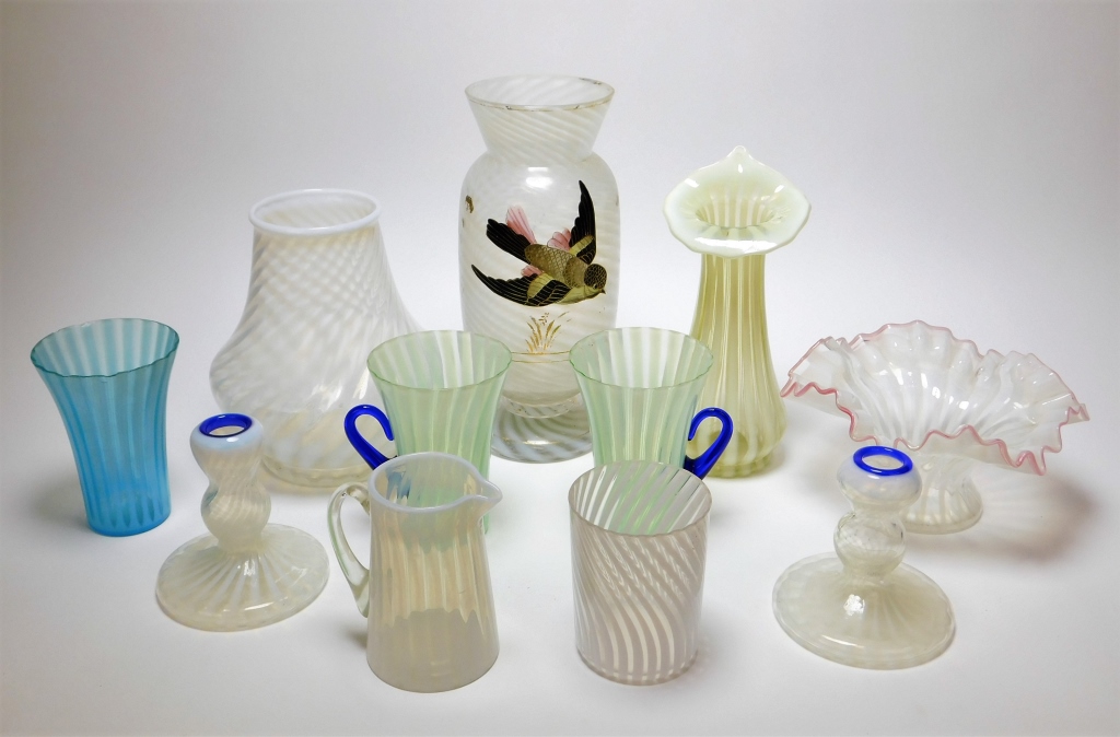 11PC ATTR. FENTON & MOSER ART GLASS