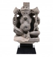 11TH-12TH C. INDIAN STONE FIGU