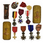(12) BADGES, MEDALS, AWARDS, M