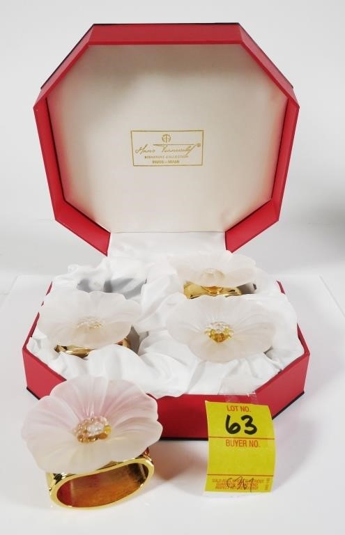 12 HANS TURNWALD FLORAL NAPKIN