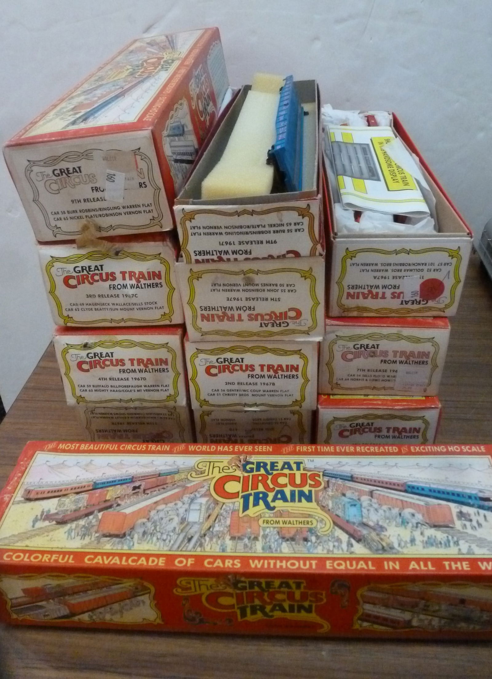 12 KITS "GREAT CIRCUS TRAIN",