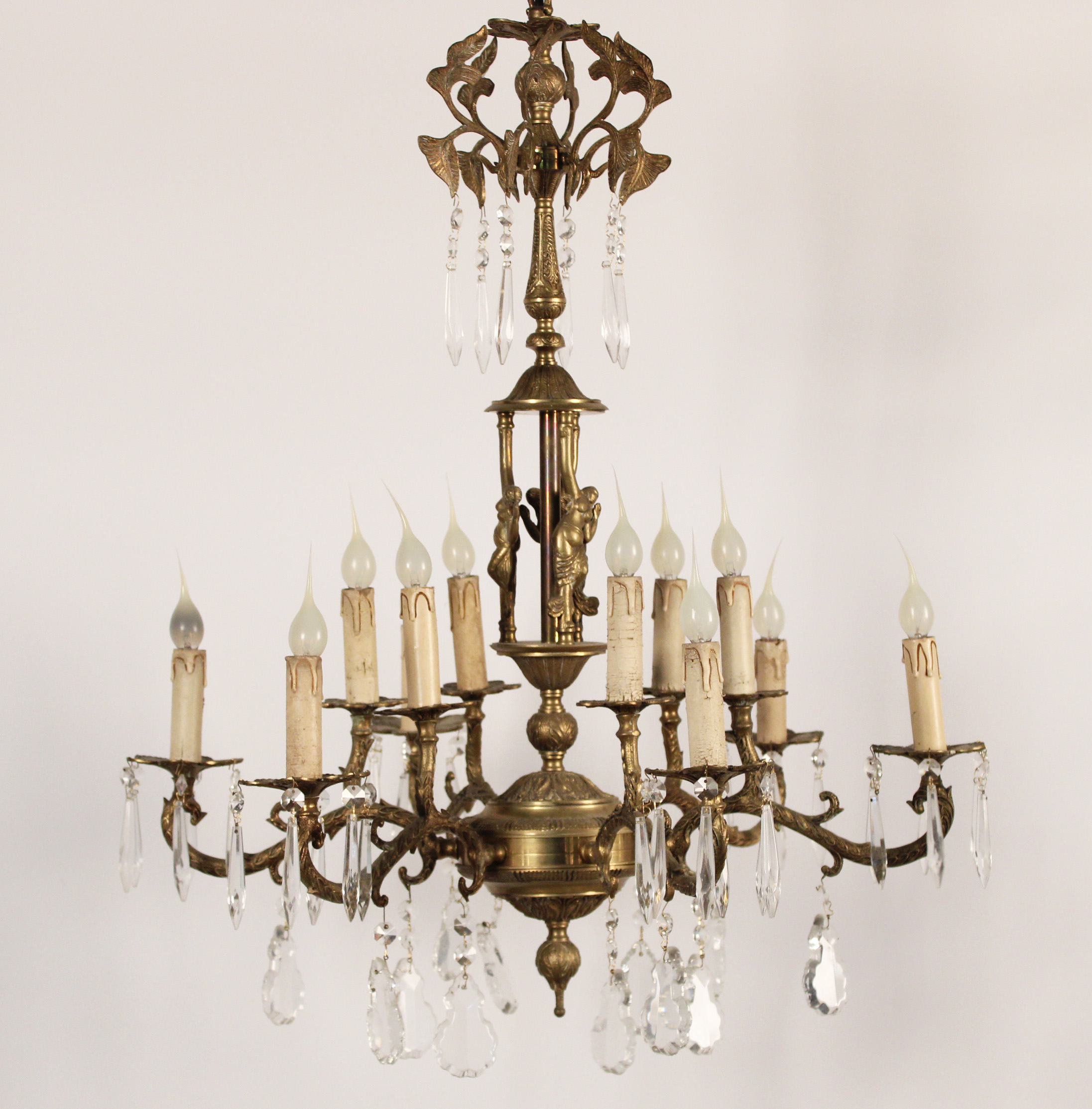 12 LIGHT GILT METAL CHANDELIER W/