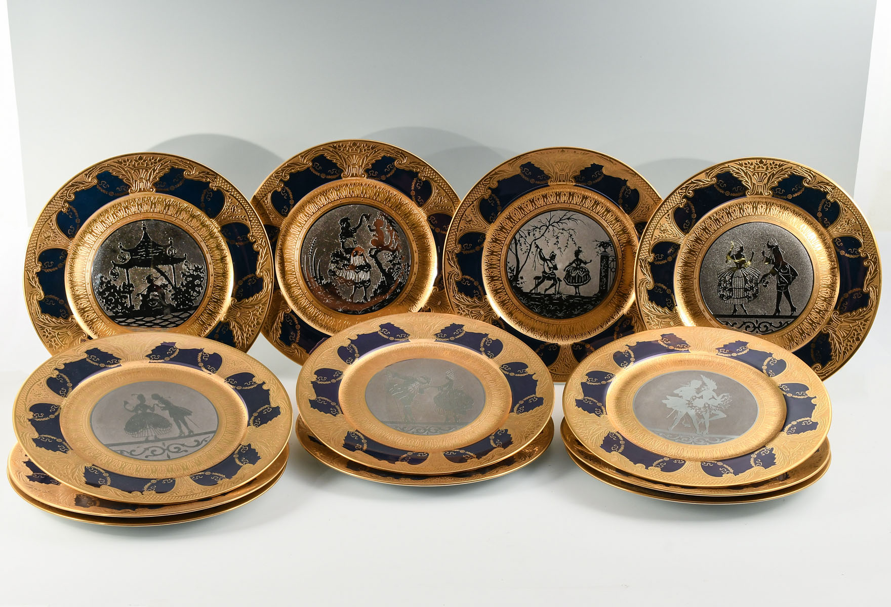 12 LIMOGES ROYAL CHINA 22K GOLD &