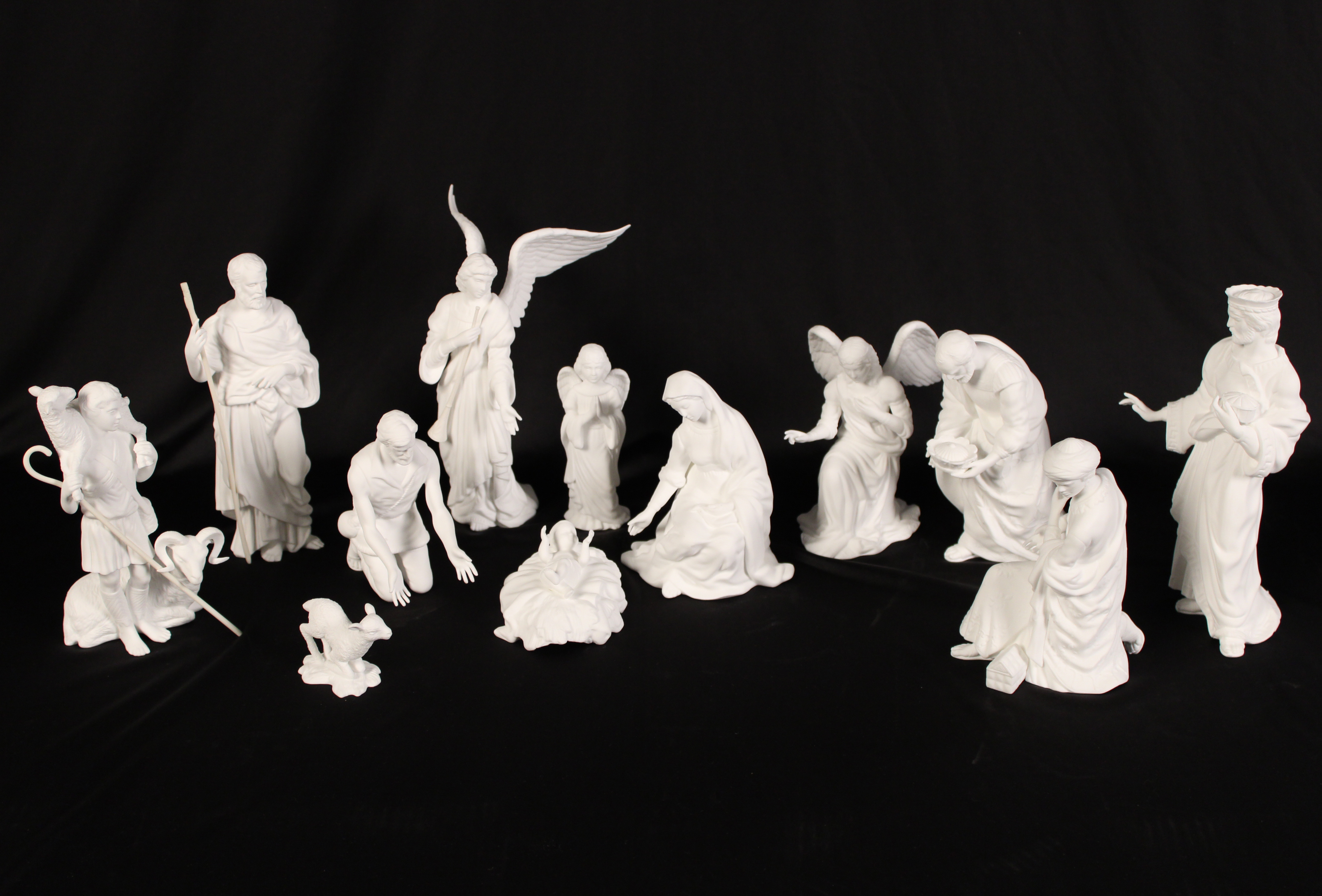 12 PC NATIVITY SET BY LENOX