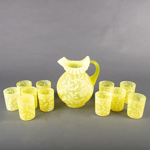 12 PC VINTAGE FENTON ART GLASS