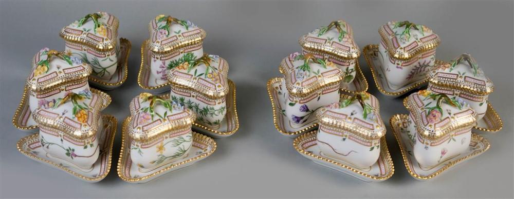 12 ROYAL COPENHAGEN 'FLORA