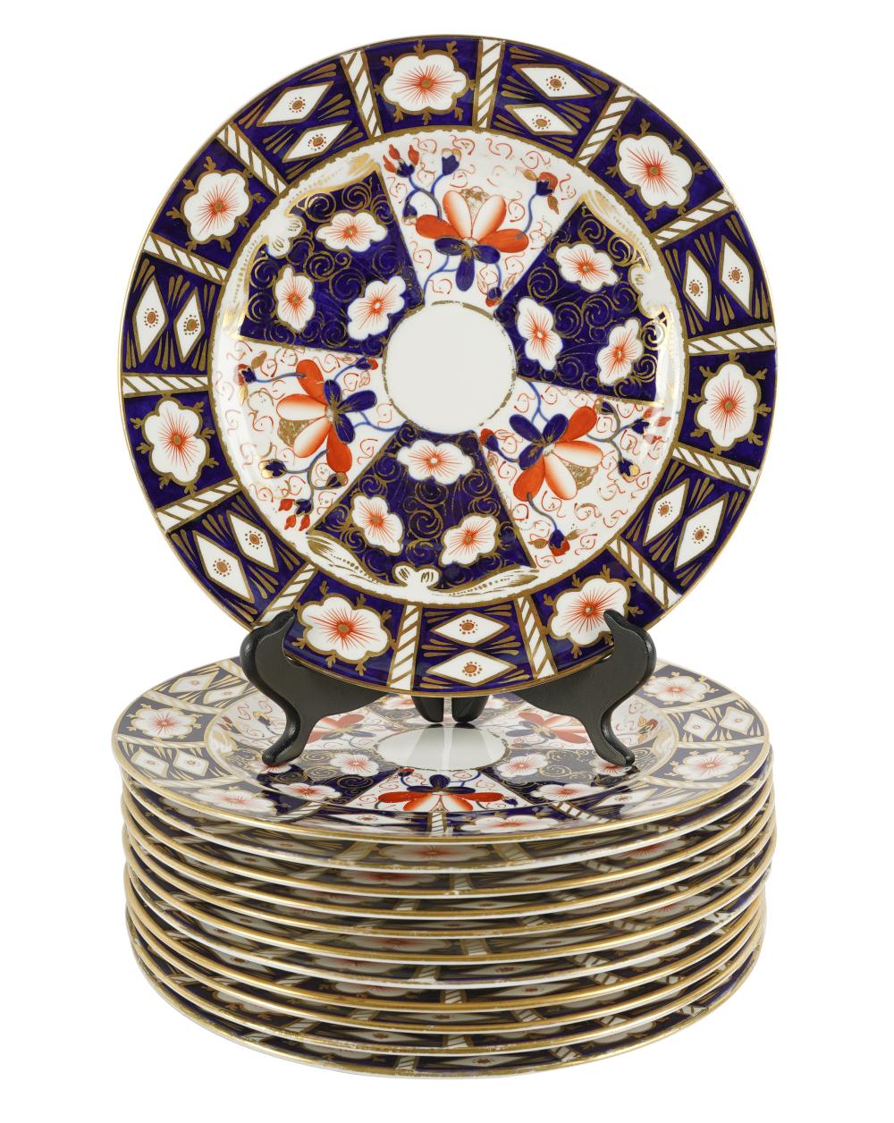 12 ROYAL CROWN DERBY DINNER