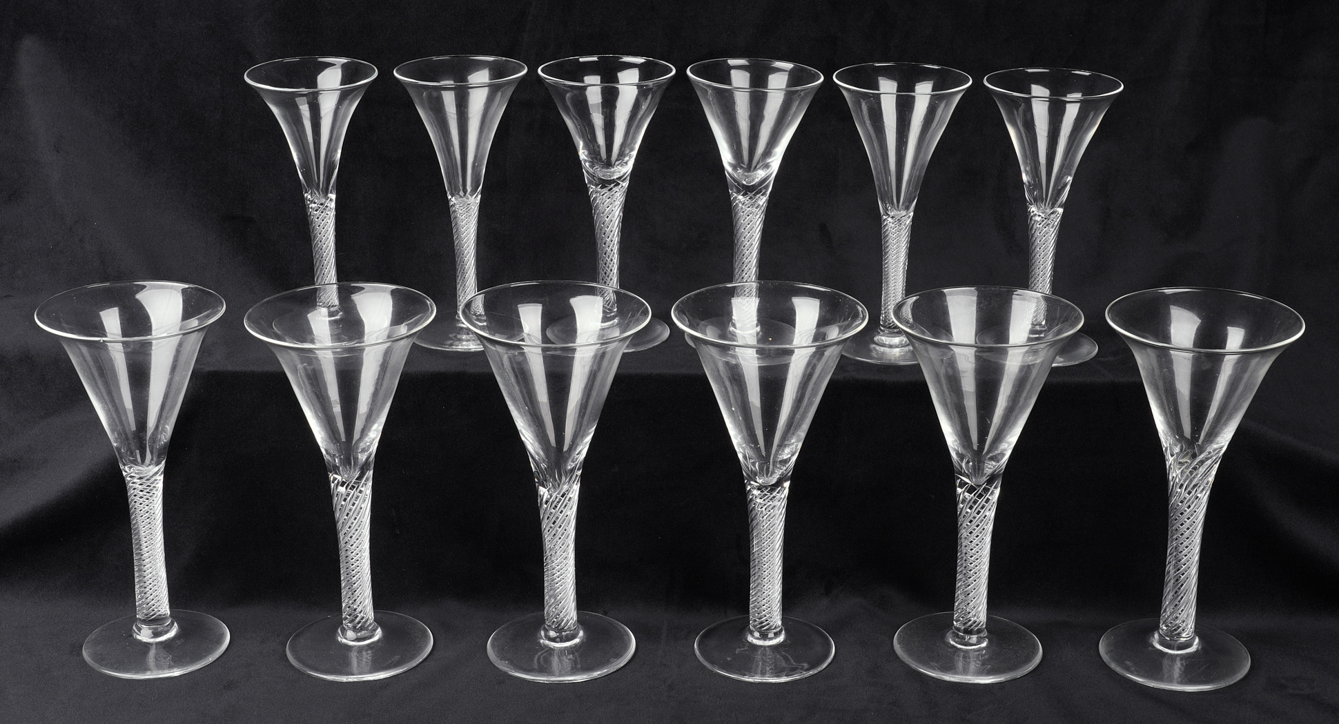 (12) Royal Leerdam Air Twist