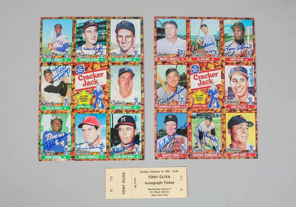 12 SIGNED BASEBALL CARDS AARON,