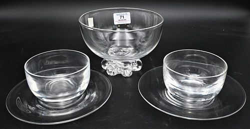 12 STEUBEN CRYSTAL FINGER BOWLS AND