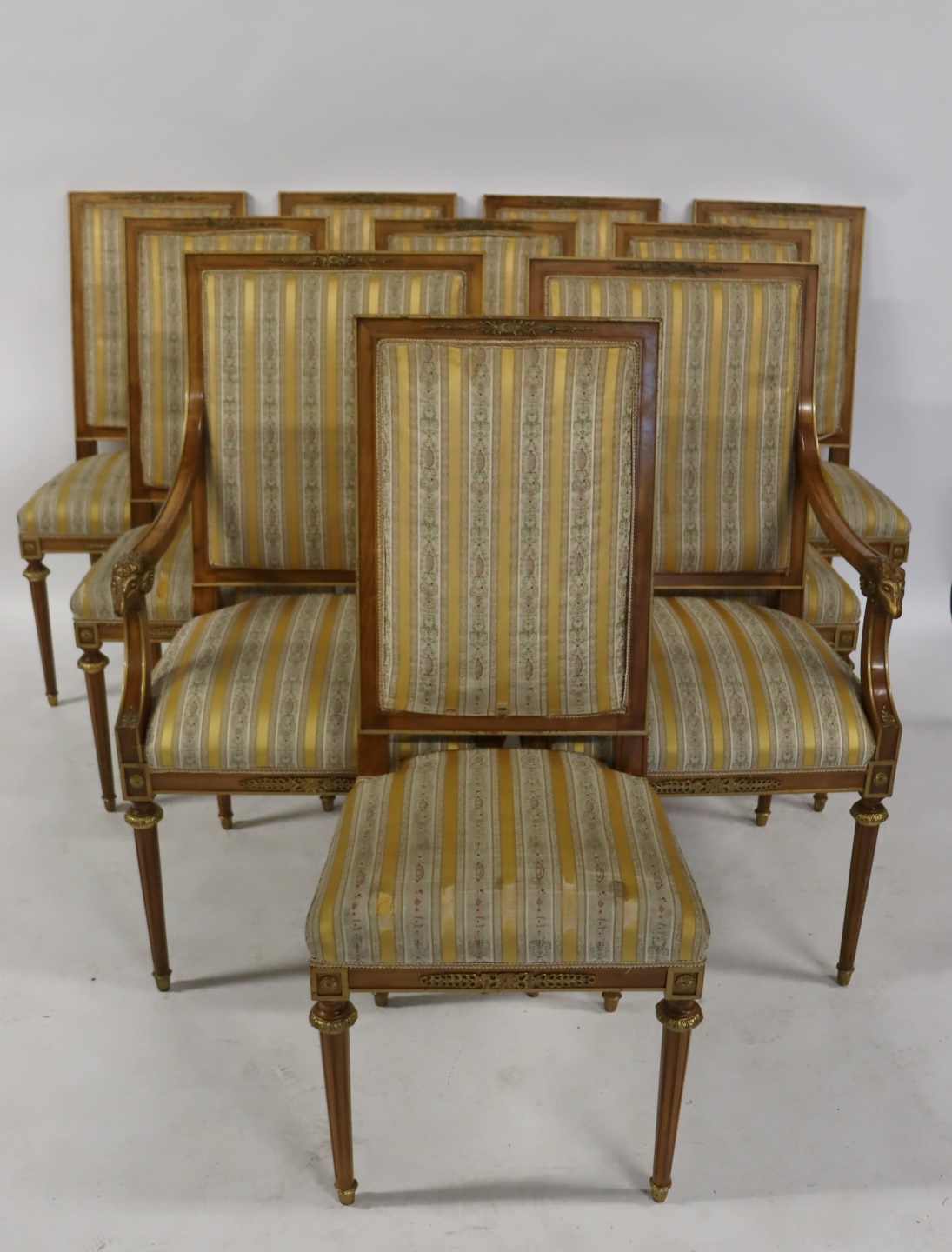 12 VINTAGE AND FINELY CARVED