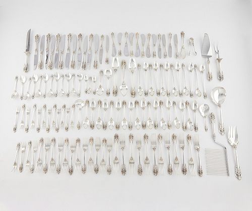 126 PCS WALLACE "GRAND BAROQUE"