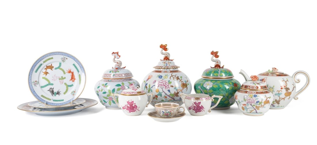 12PC ASSORTMENT OF HEREND TABLE