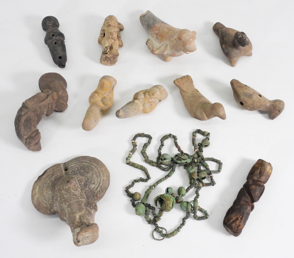 12PC ECUADORIAN MANTA CULTURE