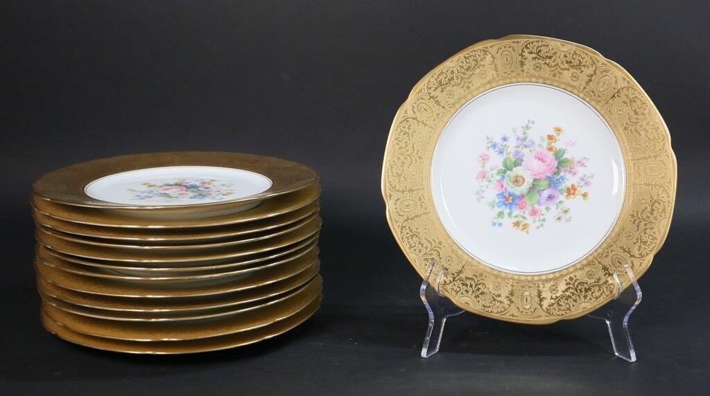 13 HUTSCHENREUTHER GILT DINNER