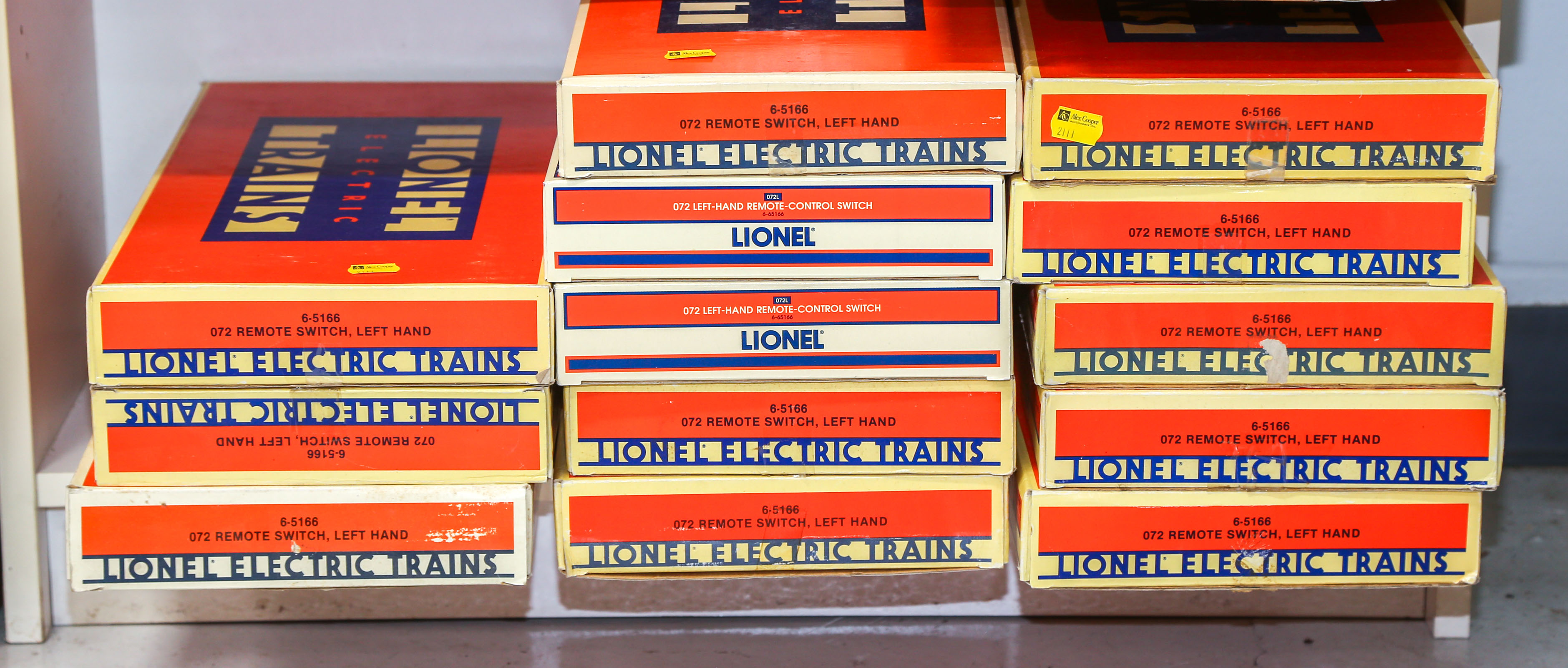 13 LIONEL "O" GAUGE LEFT HAND