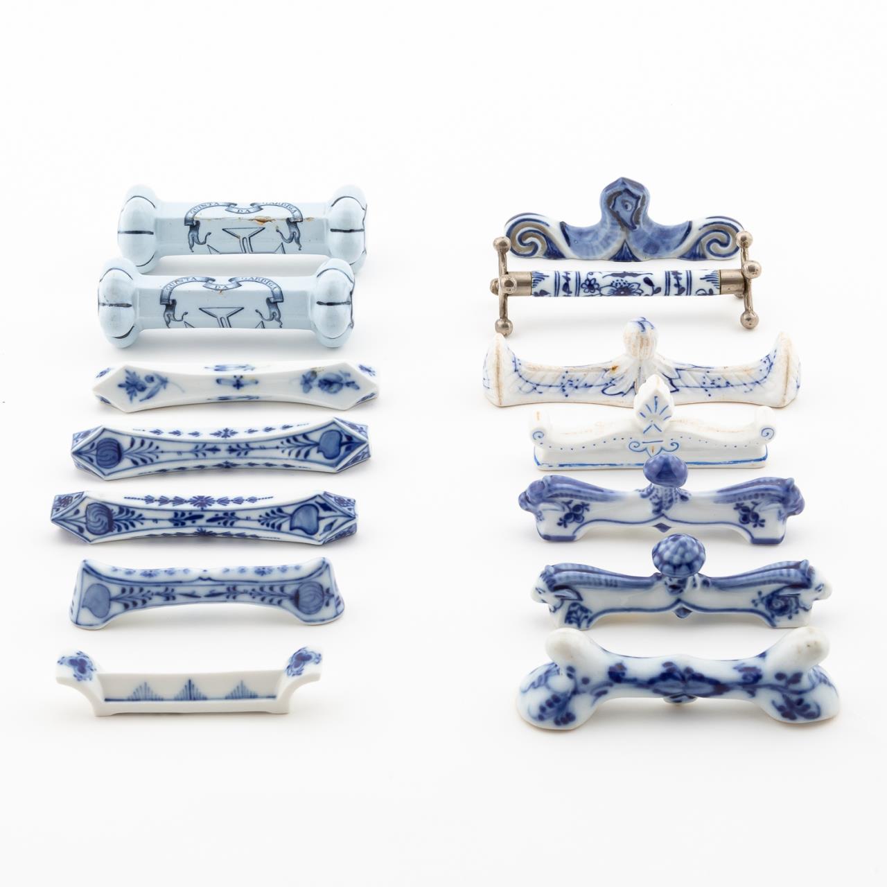 14 BLUE & WHITE PORCELAIN/POTTERY