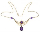 14 KARAT GOLD VICTORIAN LAVALI