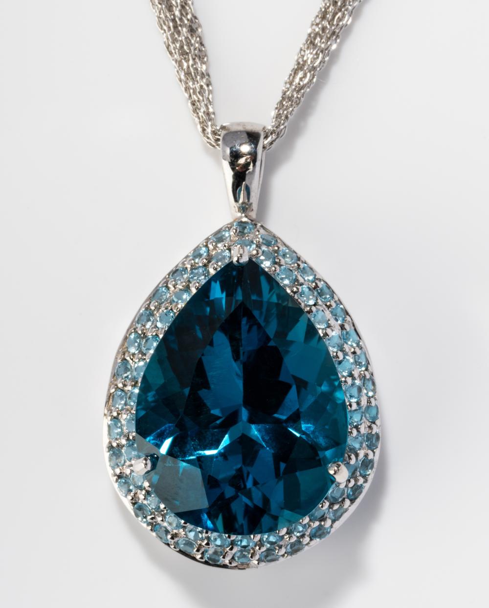 14 KARAT WHITE GOLD AND TOPAZ
