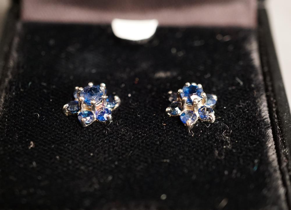 14-KARAT WHITE-GOLD AND BLUE