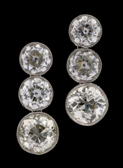 14 karat white gold diamond drop