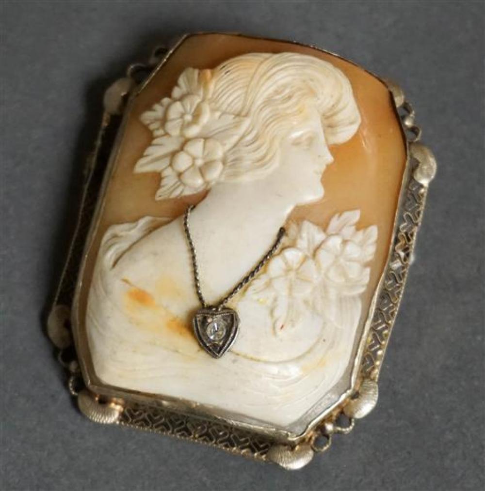 14-KARAT WHITE-GOLD MOUNTED,