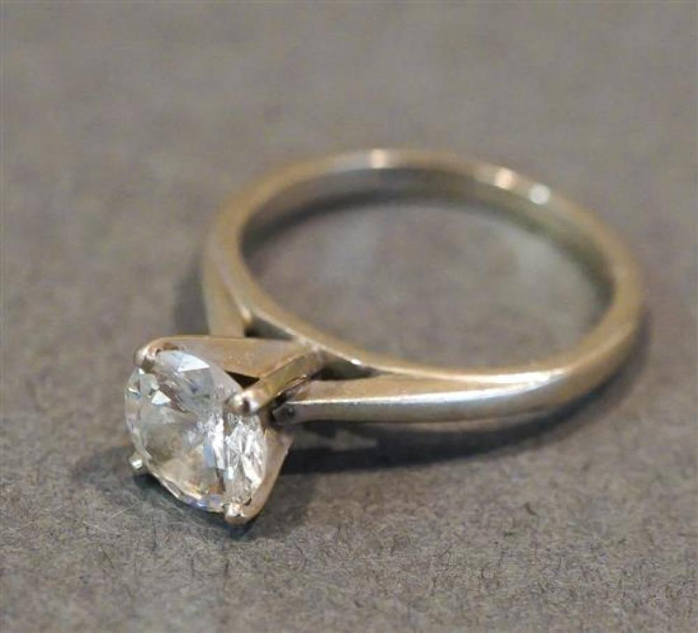 14 KARAT WHITE GOLD SOLITAIRE