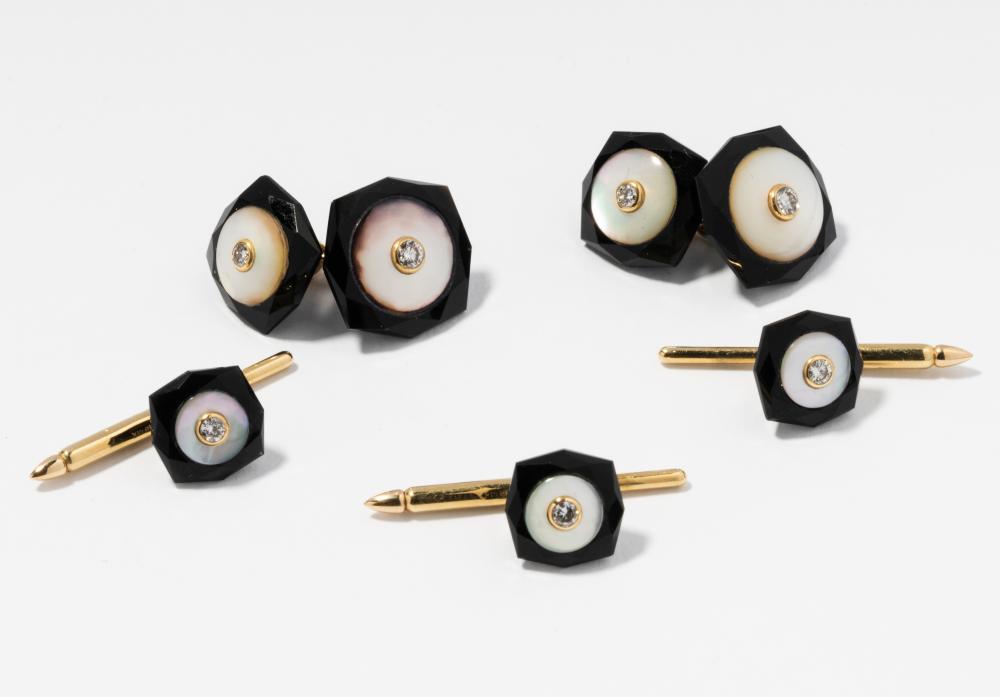 14 KARAT YELLOW GOLD AND
