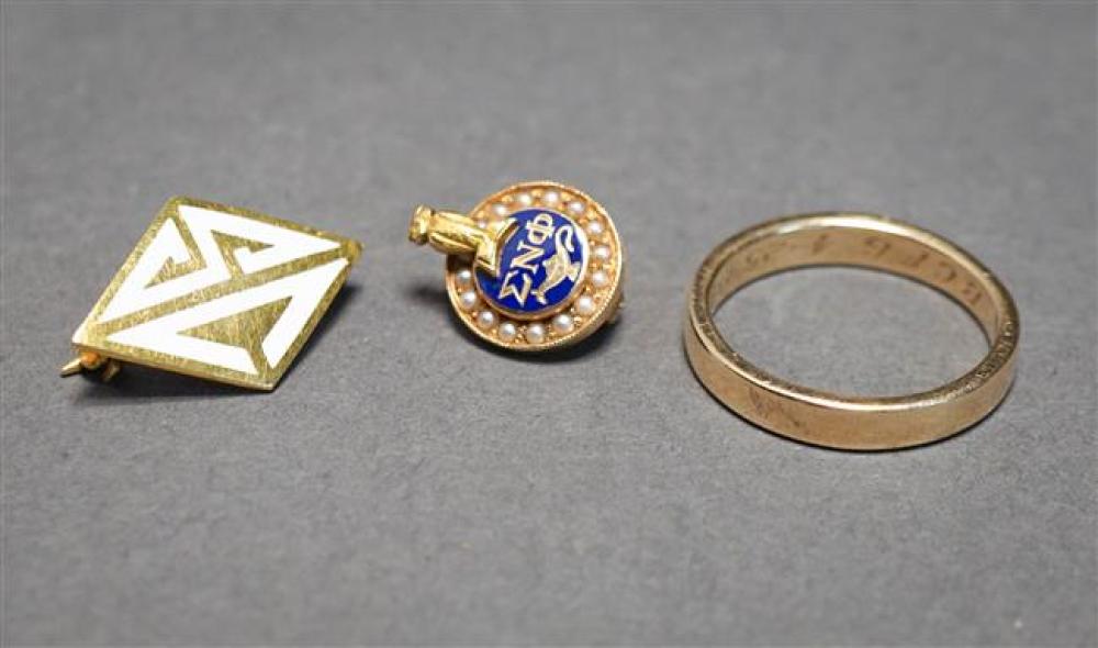 14-KARAT YELLOW-GOLD BAND,