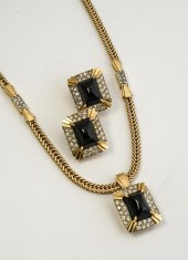 14-KARAT YELLOW-GOLD, BLACK ON