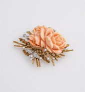 14-KARAT YELLOW-GOLD, CARVED C
