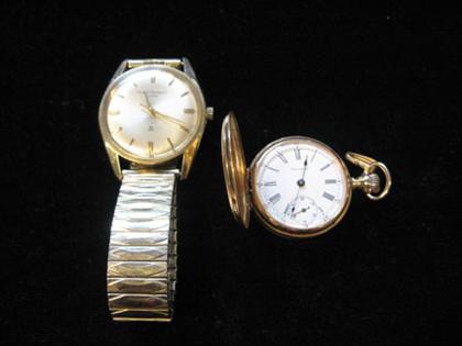 14 karat yellow gold closed face