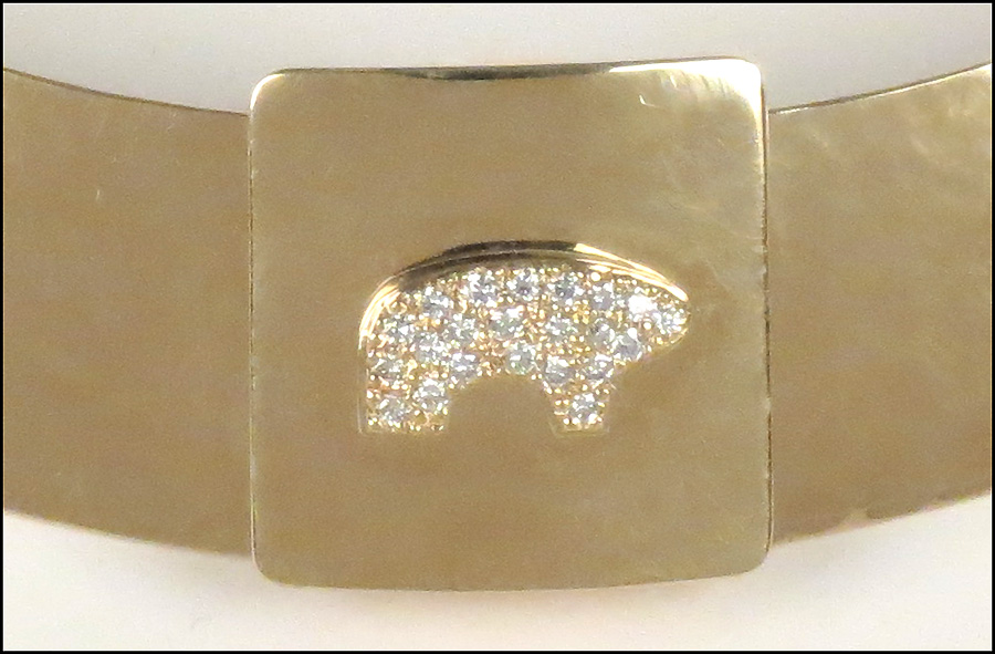 14 KARAT YELLOW GOLD COLLAR STYLE