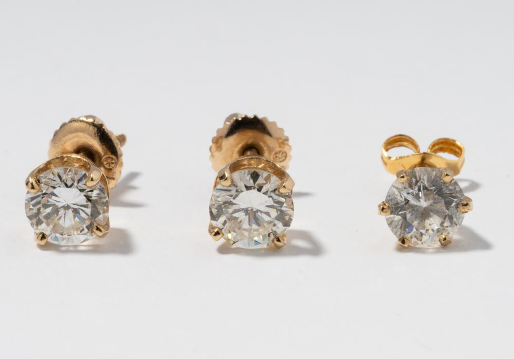 14 KARAT YELLOW GOLD SOLITAIRE