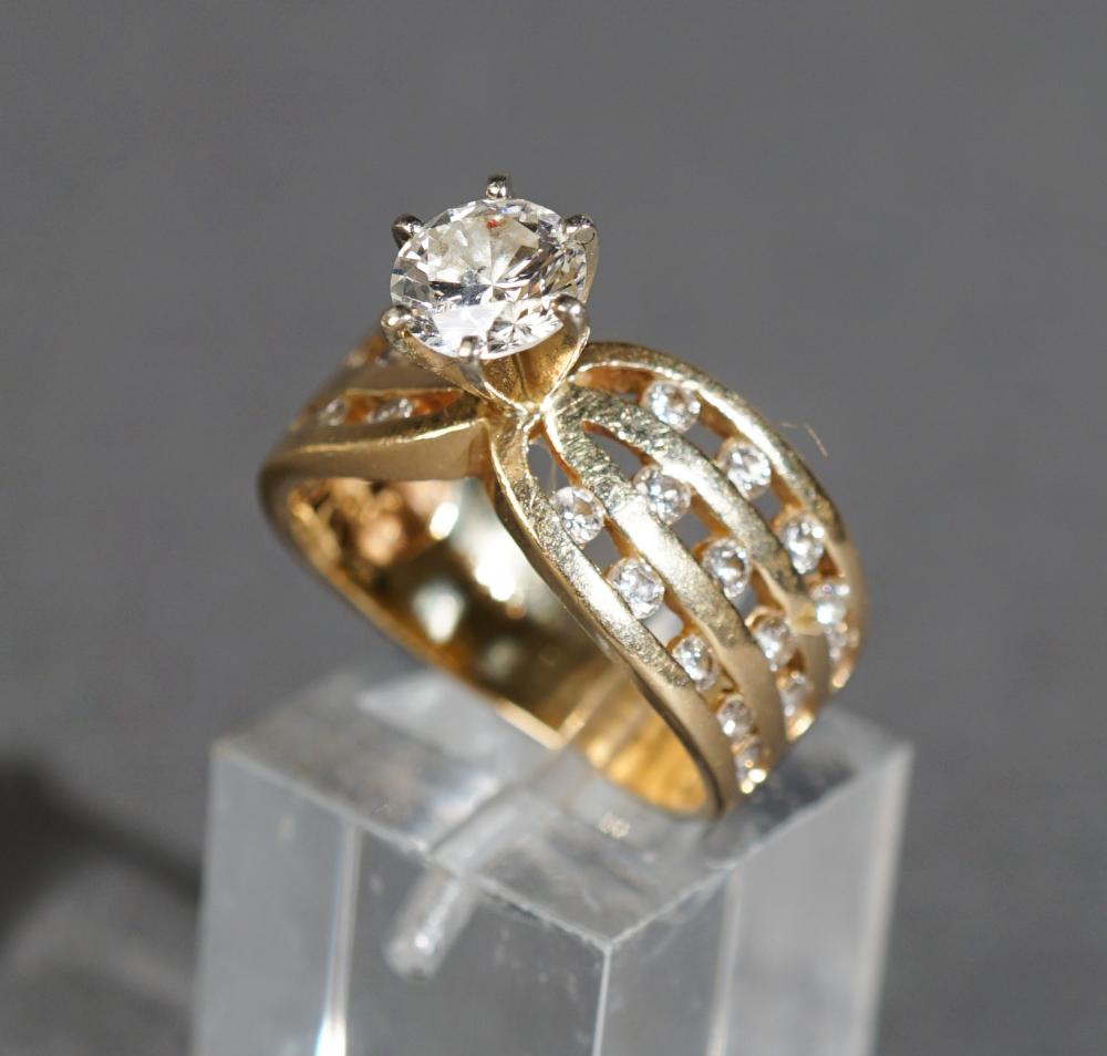 14-KARAT YELLOW-GOLD SOLITAIRE