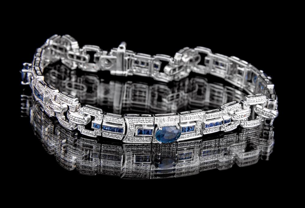 14 KT. WHITE GOLD, SAPPHIRE AND