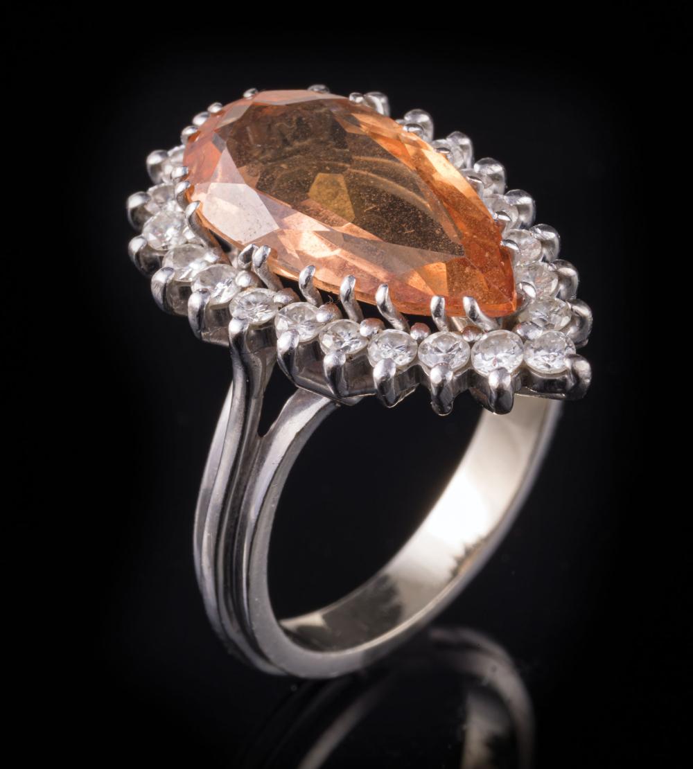 14 KT. WHITE GOLD, TOPAZ AND