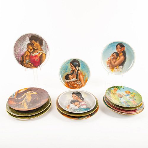 14 PORCELAIN COLLECTORS PLATES,