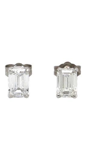 1.46CTS EMERALD CUT DIAMOND STUD