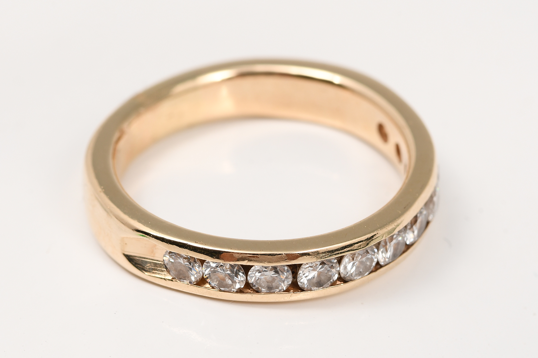 14K 1.00 CTW DIAMOND BAND: 14K