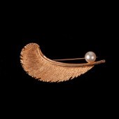 14K AKOYA PEARL FEATHER BROOCH