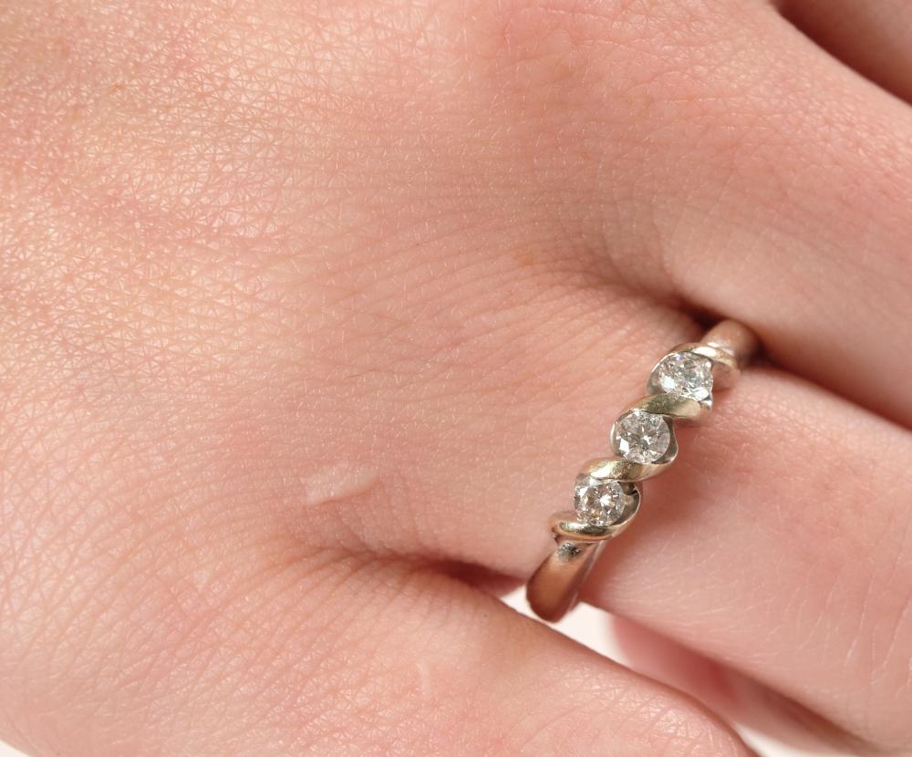 14K BI COLOR GOLD & DIAMOND RING