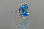 14K BLUE TOPAZ & DIAMOND RING: